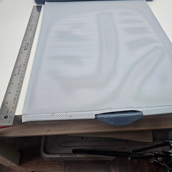 Diono Car Sunshade Roller - Adjustable UV Protection - Picture 3 of 5